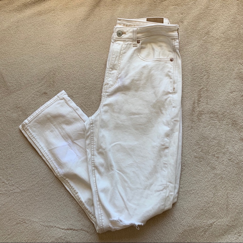 American Eagle: White Mom Jeans Size: 8 Long
